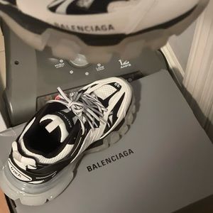 very comfortable , only worn once , still have box and paper in box for shoes.